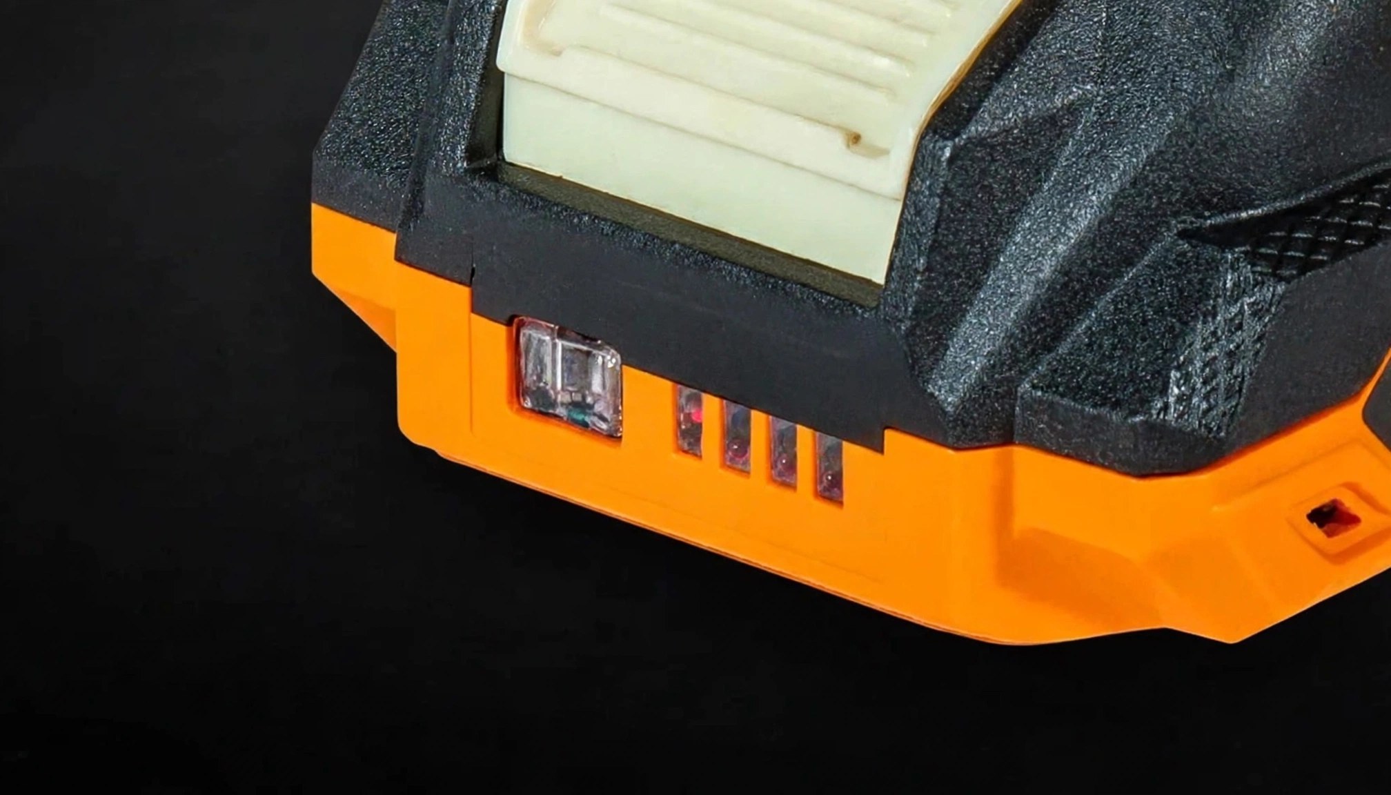 Batería 18V Li-ion Lüsqtoff y luz LED integrada