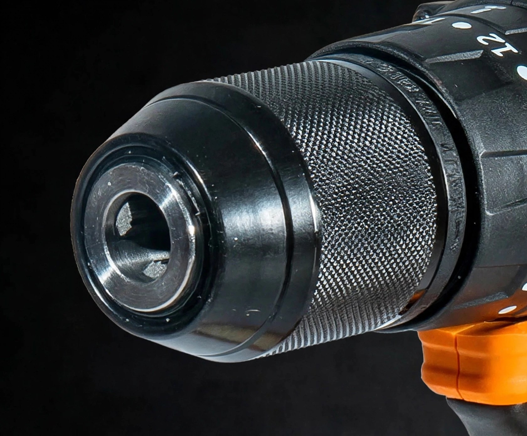 Mandril Metálico 13mm Lüsqtoff TIL45131-8BK